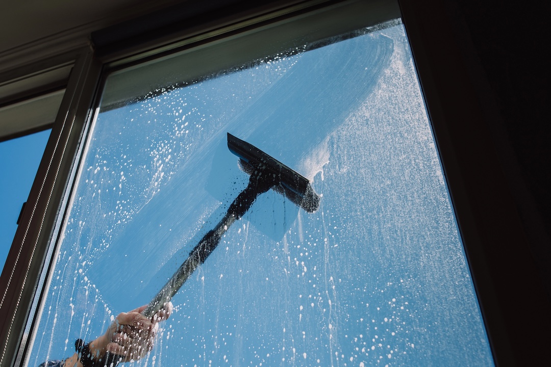 Professional window cleaners give you streak free results